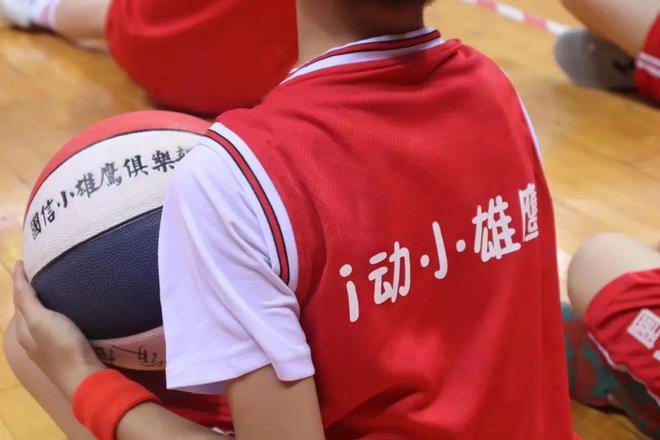 篮球规则新手入门_各项篮球规则_篮球规则犯规与违例详解