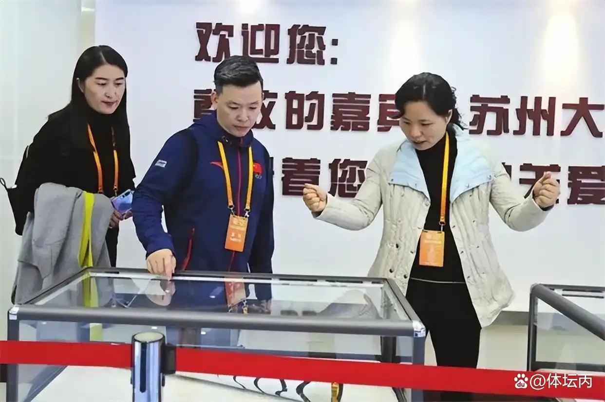 奥运举重冠军姓什么_奥运举重冠军_奥运举重运动员名单