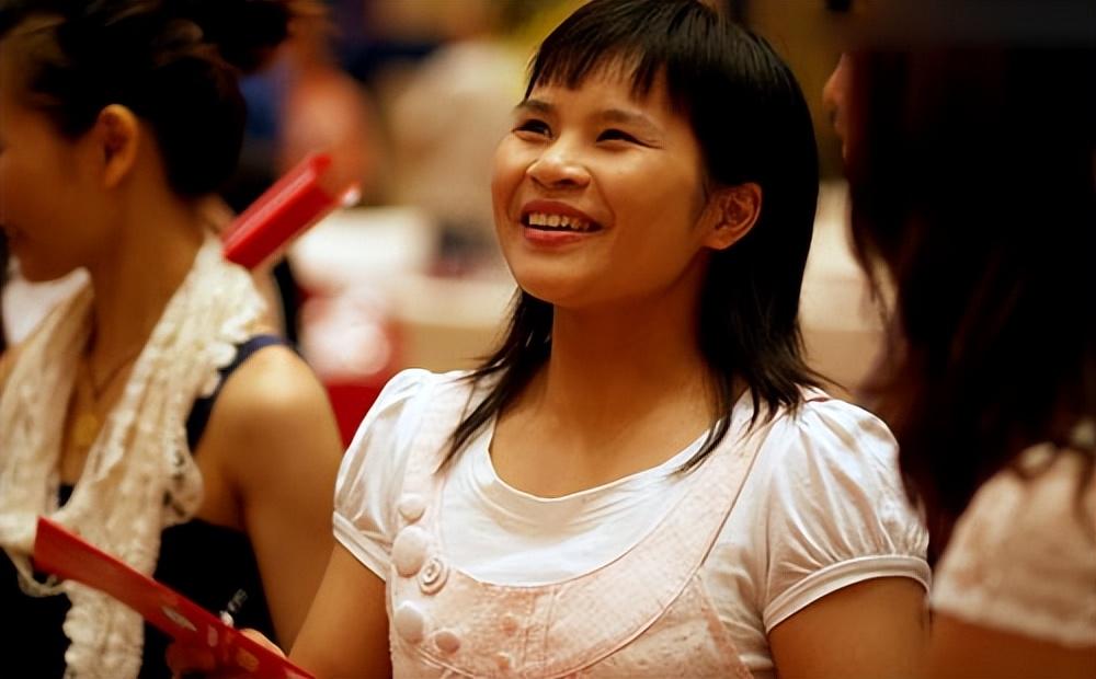 奥运举重冠军女子_奥运会的举重冠军女的_举重奥运冠军女