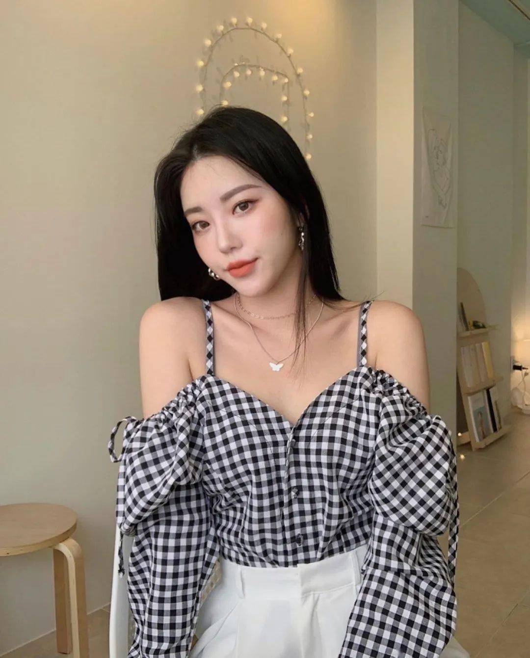 衬衫搭配运动裤_裤子衬衫搭配_裤衬衫搭配运动鞋好看吗