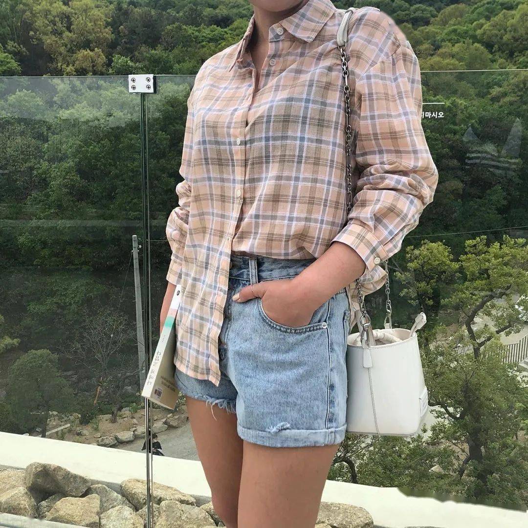 衬衫搭配运动裤_裤子衬衫搭配_裤衬衫搭配运动鞋好看吗