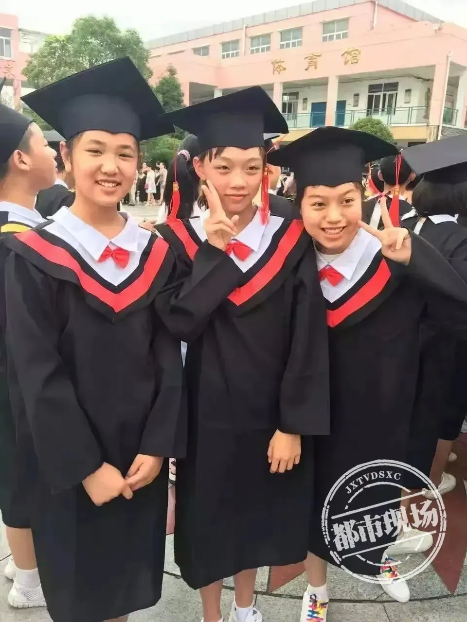 小时候的万乐天（中）